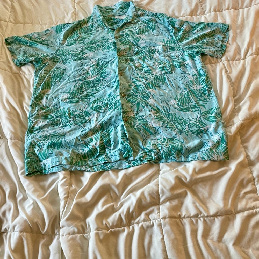 Croft & Barrow Men’s Short Sleeves Button Down Top With Front Pocket Size L
